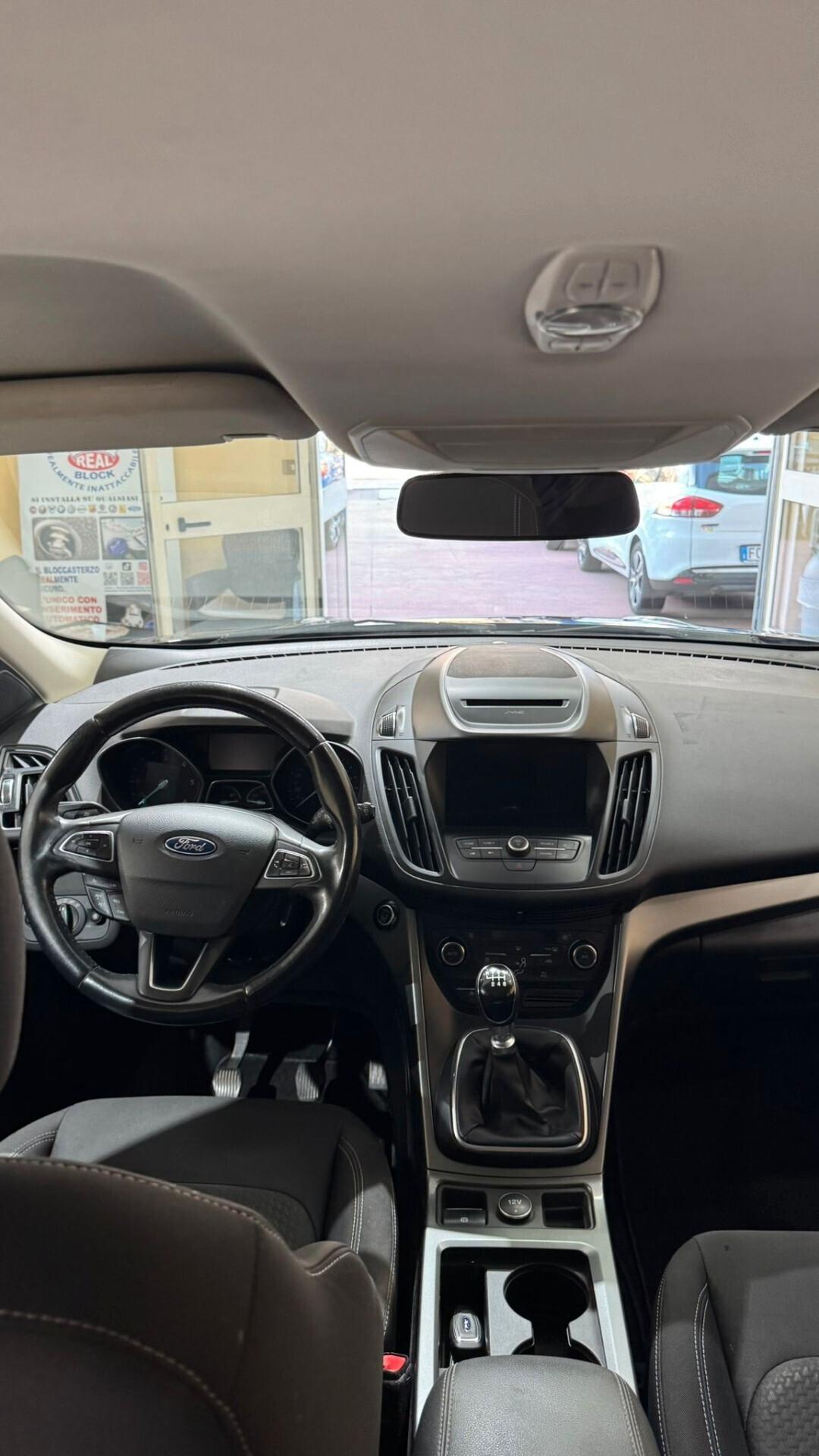 Ford Kuga 1.5 TDCI 120 CV S&S 2WD Titanium