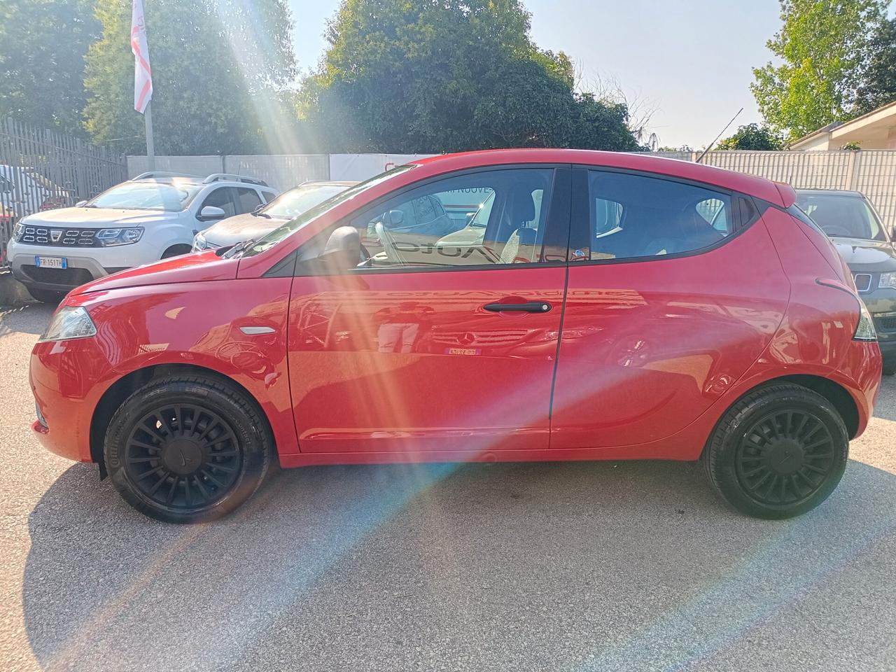 Lancia Ypsilon 1.2 69 CV 5 porte Elefantino Blu