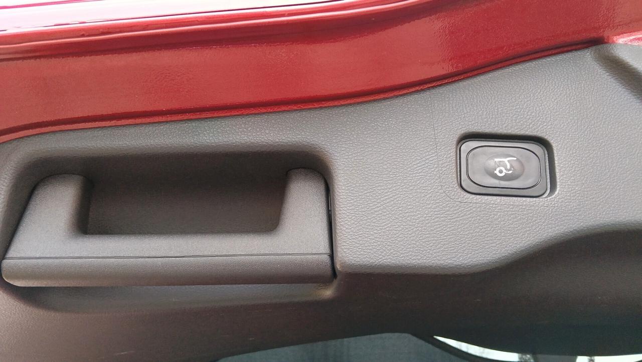 FORD MONDEO 2.0 MTJ-AUTO-RETROC-TETTO