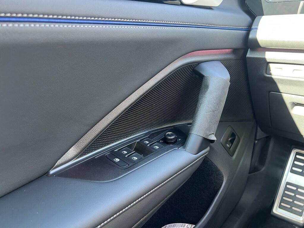 Volkswagen Tiguan 2.0 TDI SCR R-Line Plus 4Motion DSG