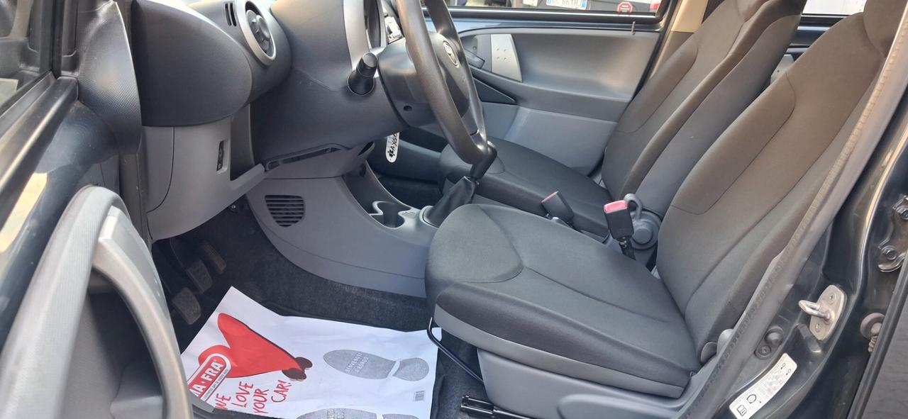 Toyota Aygo 1.0 VVT-i 5porte Sol