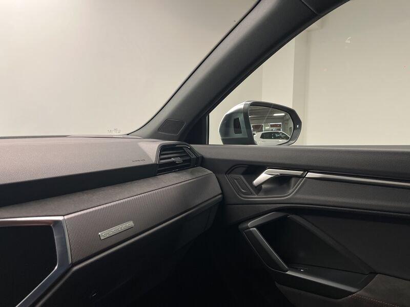 Audi Q3 Audi RS Q3 Sportback 294(400) kW(PS) S tronic