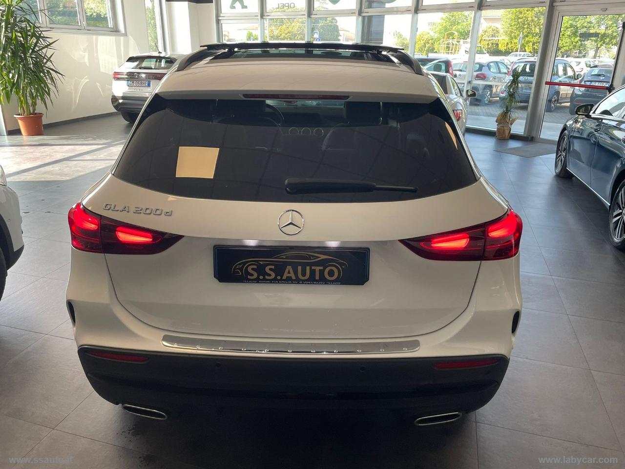 MERCEDES-BENZ GLA 200 d Automatic AMG Line Adv.Plus TETTO PANORAMICO