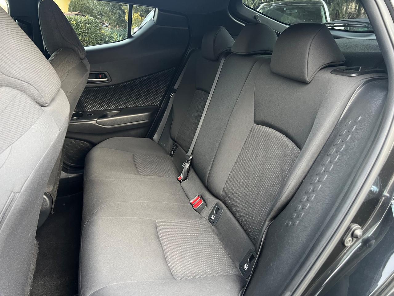 Toyota C-HR 1.8 Hybrid E-CVT Style+*TOYOTA APPROVED GARANZIA