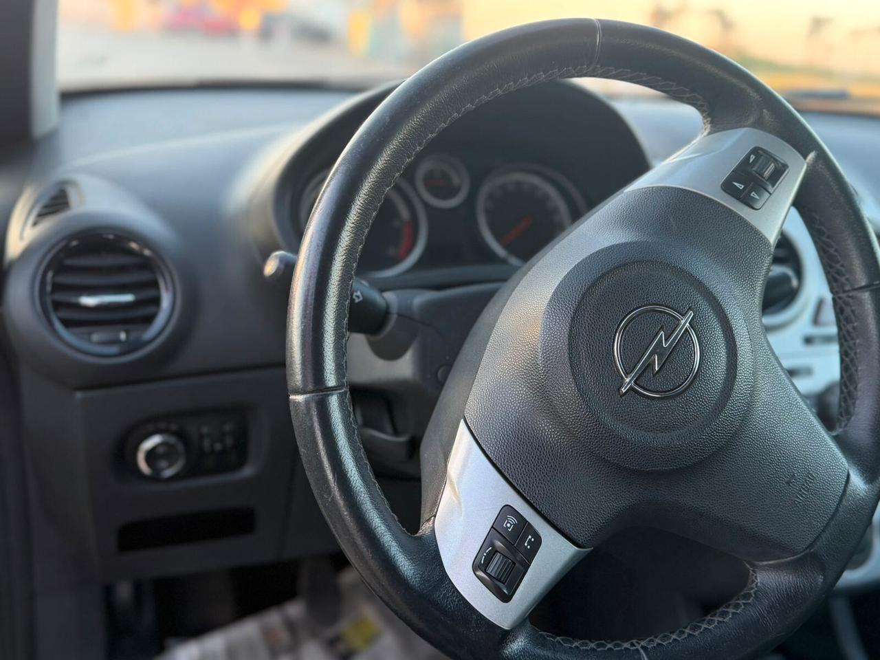 Opel Corsa 1.3 CDTI 75CV
