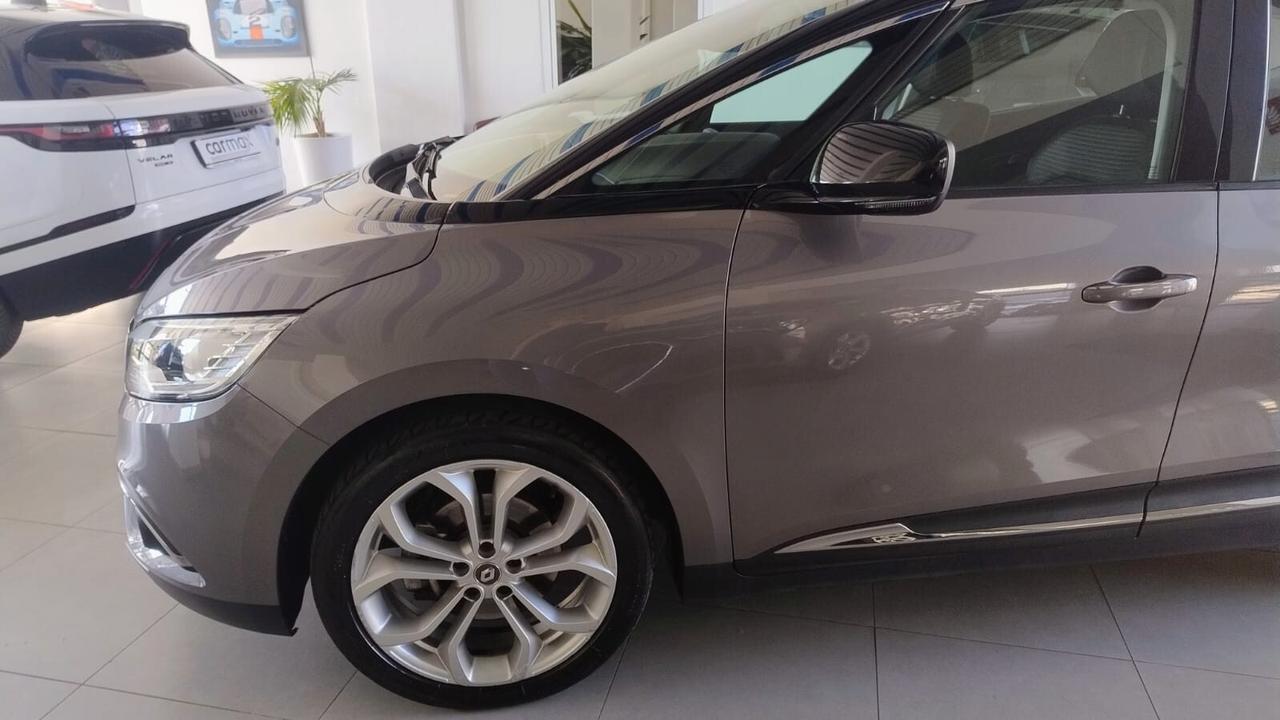 Renault Grand Scenic Blue dCi 120 CV Sport Edition2