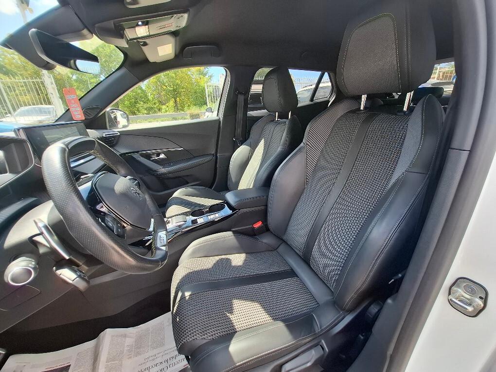 Peugeot 2008 1.2 PureTech 130 S&S EAT8 GT