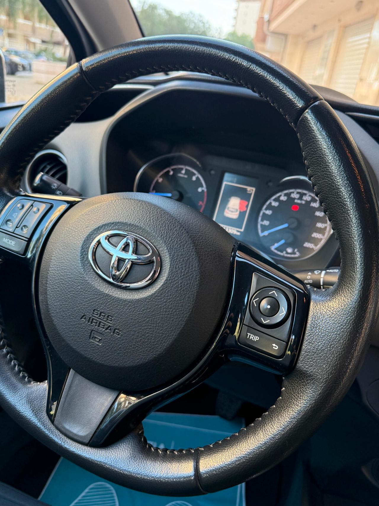Toyota Yaris 1.0 gpl