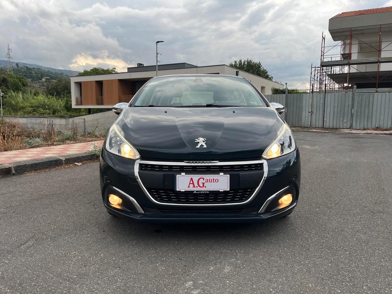 Peugeot 208 PureTech 82 5 porte Allure