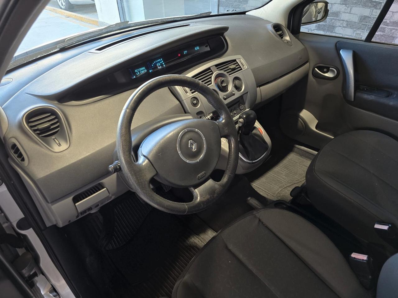 Renault Scenic Grand Scénic 1.9 dCi/130CV PlayStation Portable 7 posti