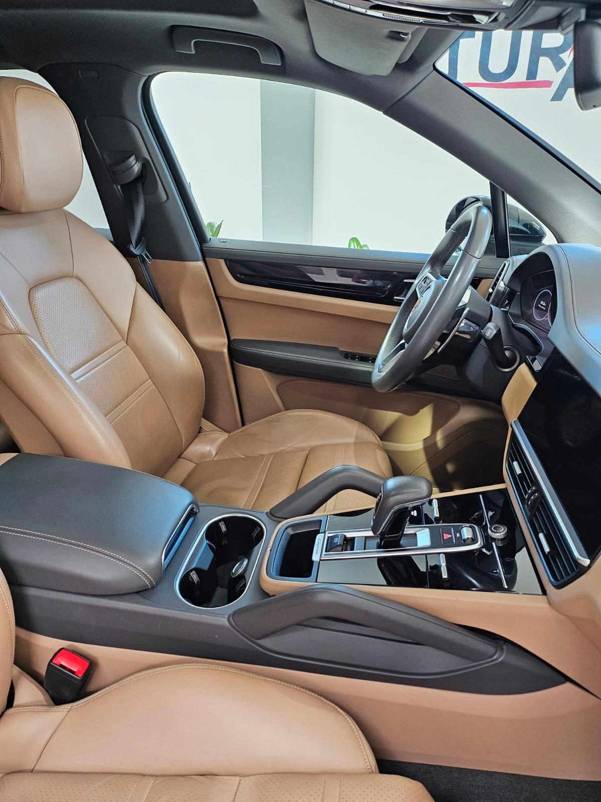 Porsche Cayenne 3.0 V6