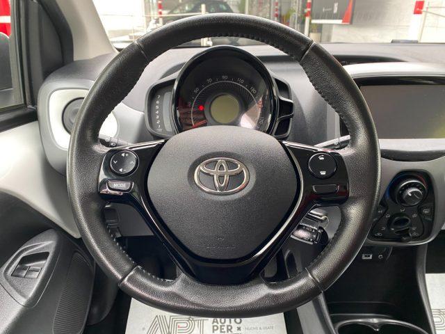 TOYOTA Aygo Connect 1.0 VVT-i 72 CV 5p x-play