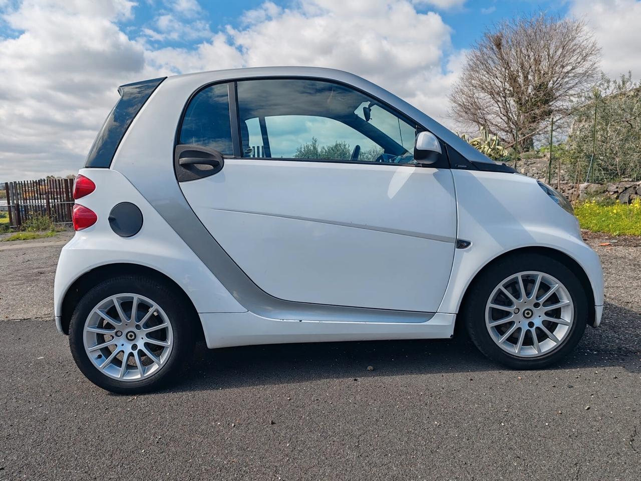 Smart ForTwo 1000 52 kW coupé passion
