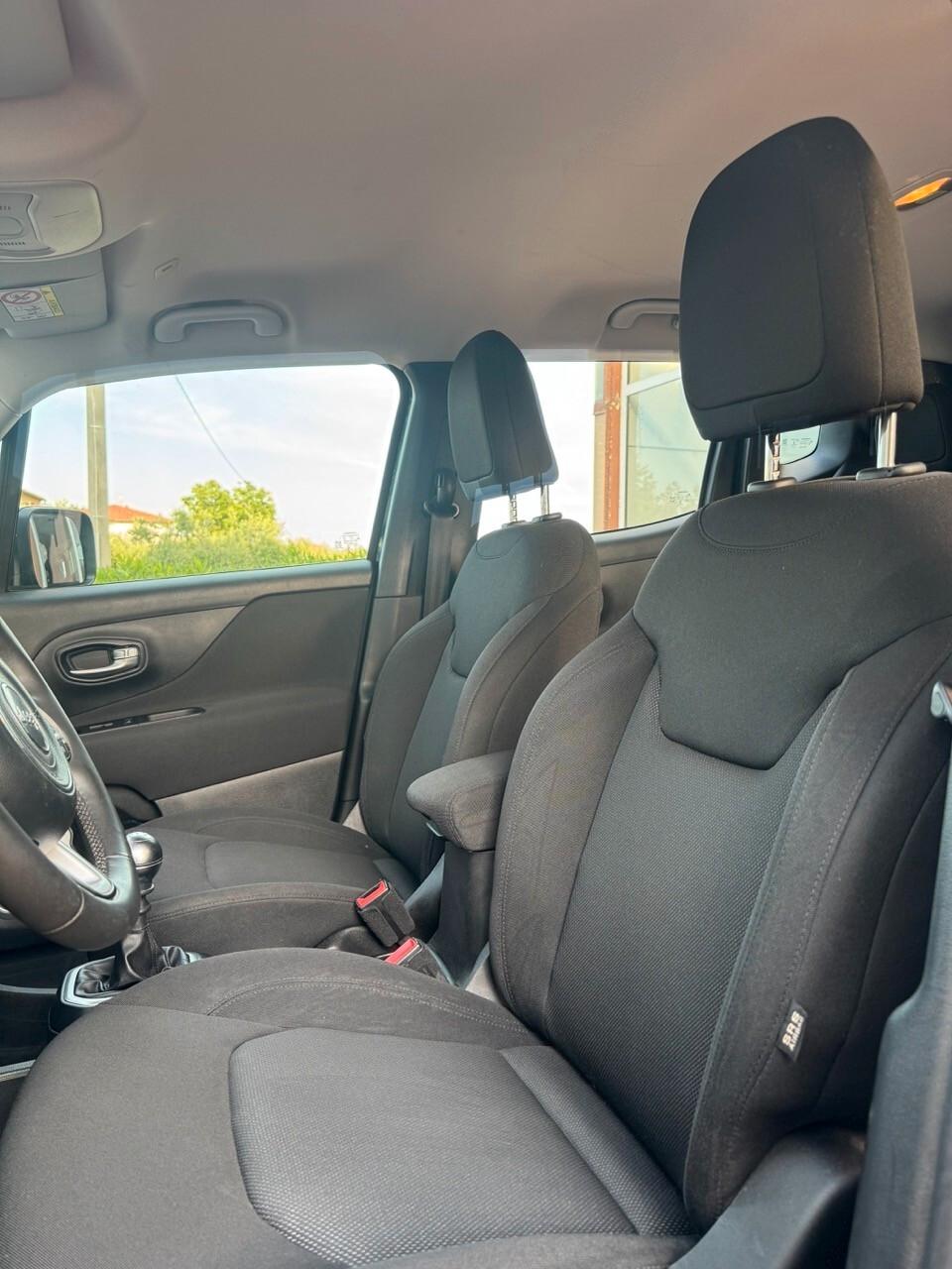 Jeep Renegade 1.6 Mjt TOTAL BLACK soli 72000 KM da 180mese