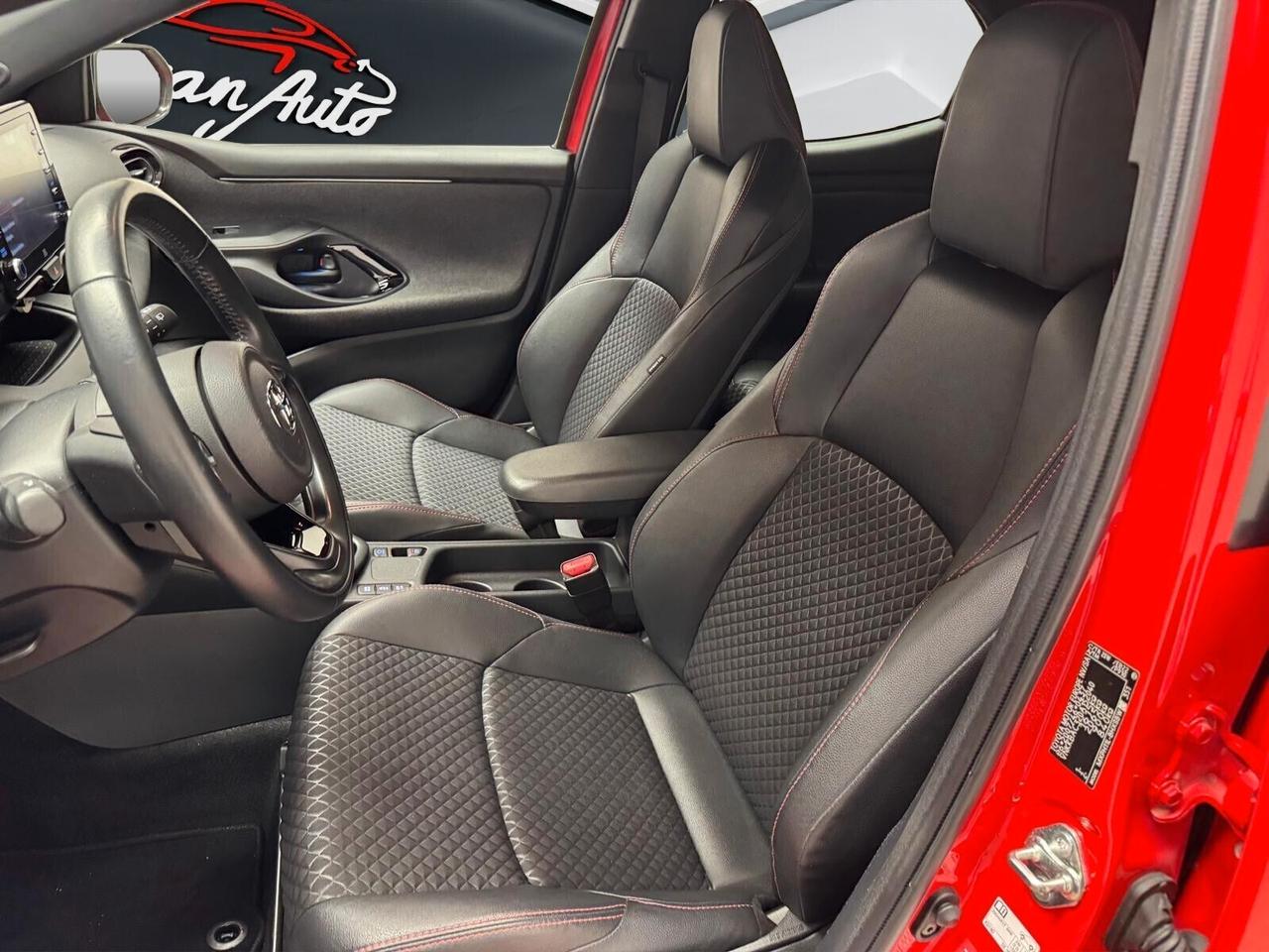 Toyota Yaris 1.5h Premiere *PROMO*