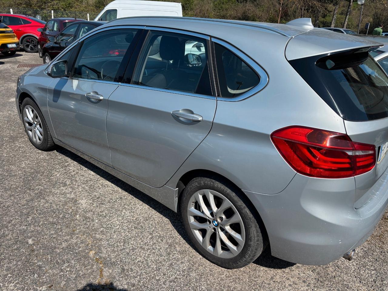Bmw 216 216d Active Tourer Luxury CERCHI, SENSORI PARK ANTERIORE E POSTERIORE, FARI AUTOMATICI!!!