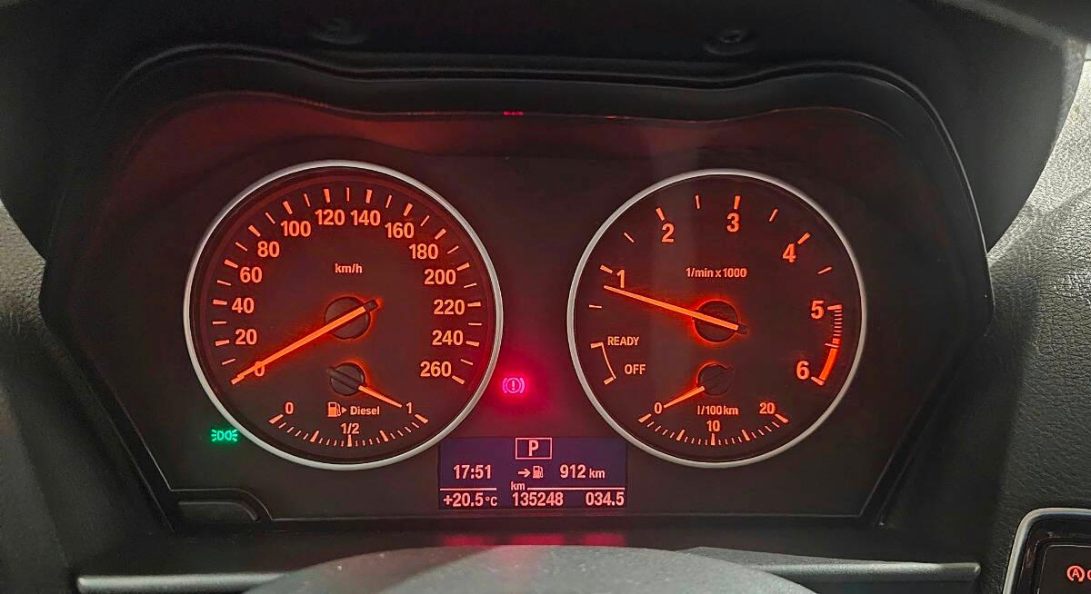 BMW Serie 1 118d Urban 5p auto