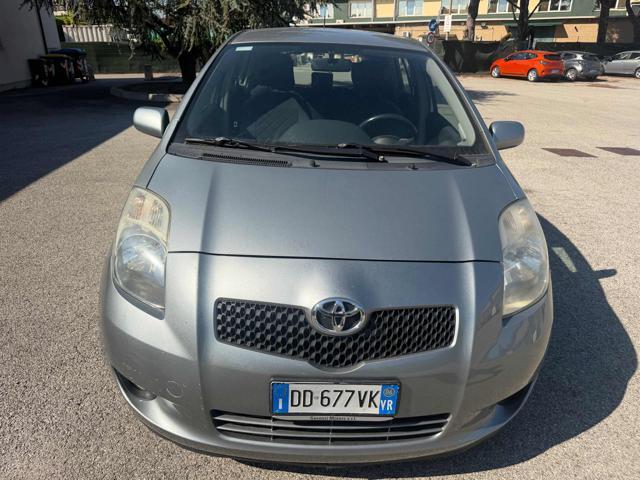 TOYOTA Yaris 108,985km 1.3 5p Sol senza nessun lavoro da fare