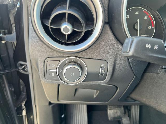 ALFA ROMEO Stelvio 2.2 Turbodiesel 190CV AT8 Q4 Executive TAGLIANDATA