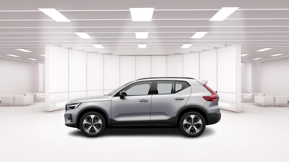 VOLVO Xc40 B3 Mild Hybrid Automatico Ultra Dark