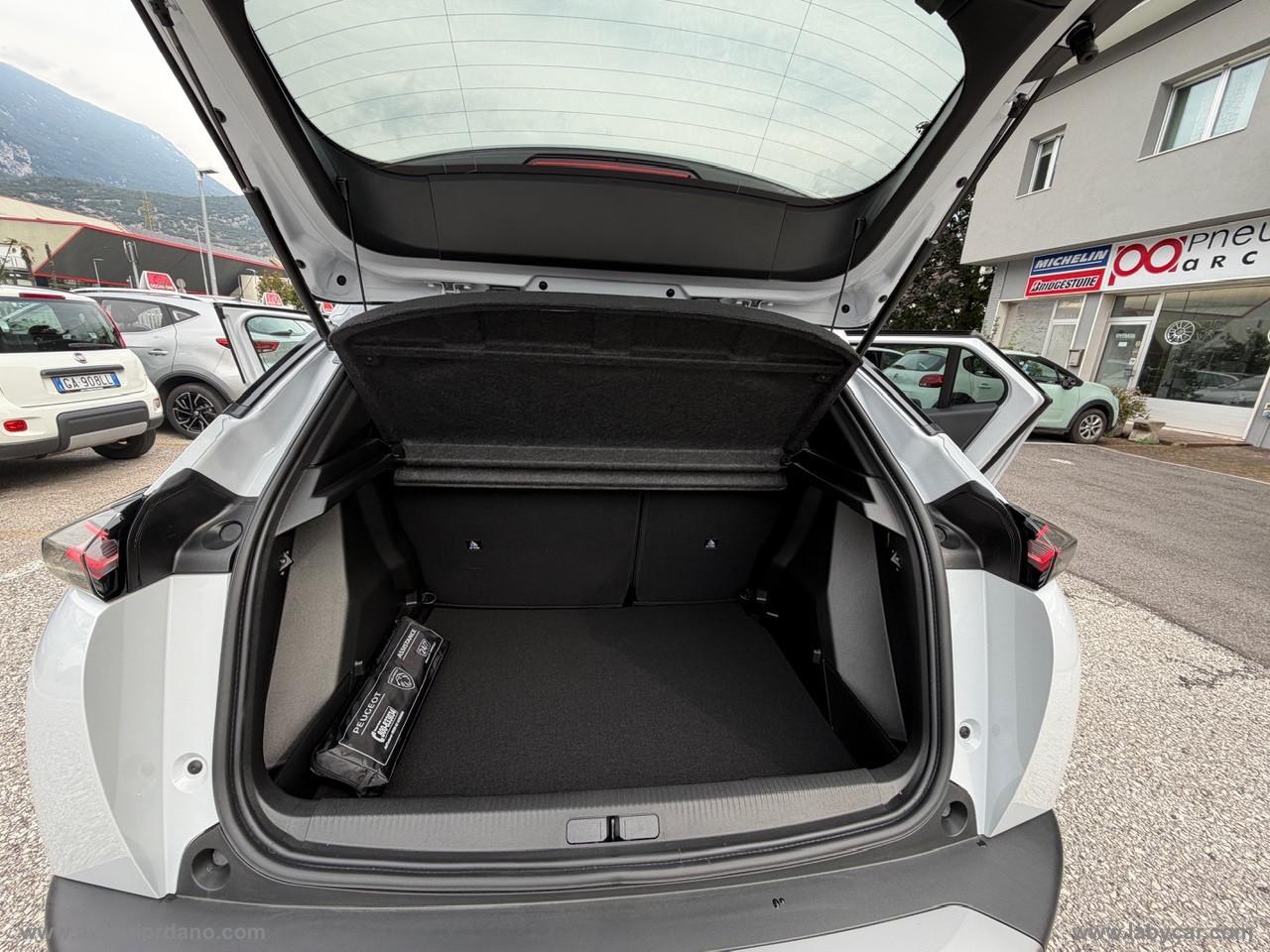 PEUGEOT 2008 PureTech 100 S&S Allure