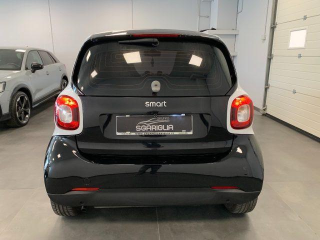 SMART ForTwo 1.0 Benzina Black Passion Strafull