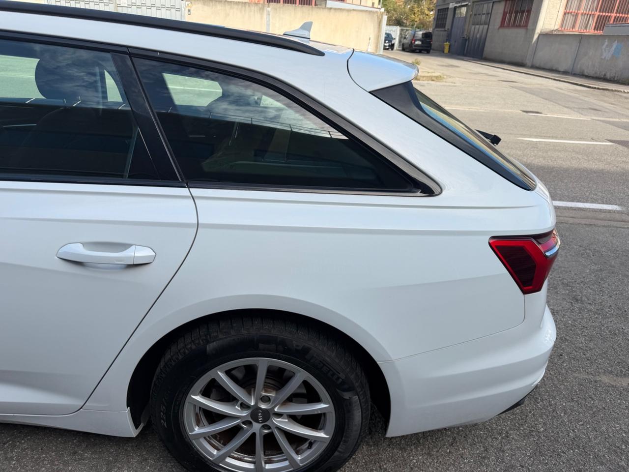Audi A6 Avant 40 2.0 TDI S tronic Business Avant