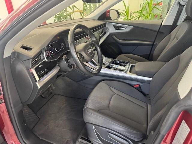 AUDI Q8 Q8 55 TFSI e quattro tiptronic Sport