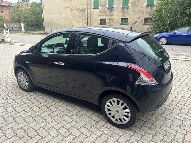 LANCIA Ypsilon 1.2 69 CV 5 porte OK NEOPATENTATI