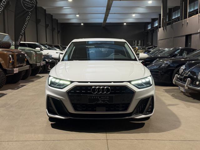 AUDI A1 SPB 30 TFSI S tronic S-LINE Identity Black