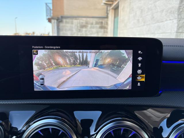 MERCEDES-BENZ A 220 d Automatic Premium Sedan TETTO-PACK NIGHT