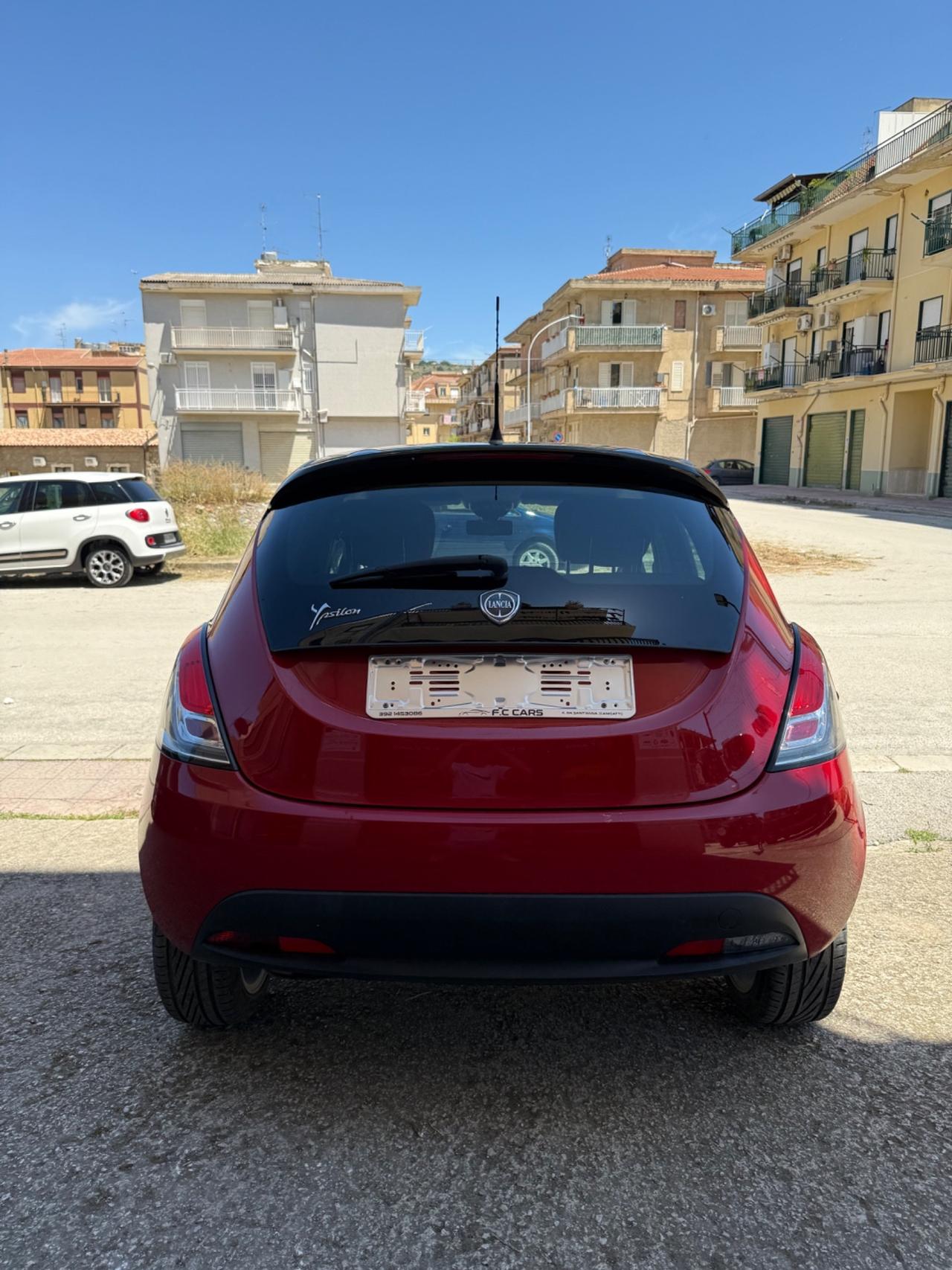 Lancia Ypsilon 1.3 MJT 16V 95 CV 5 porte S&S Silver