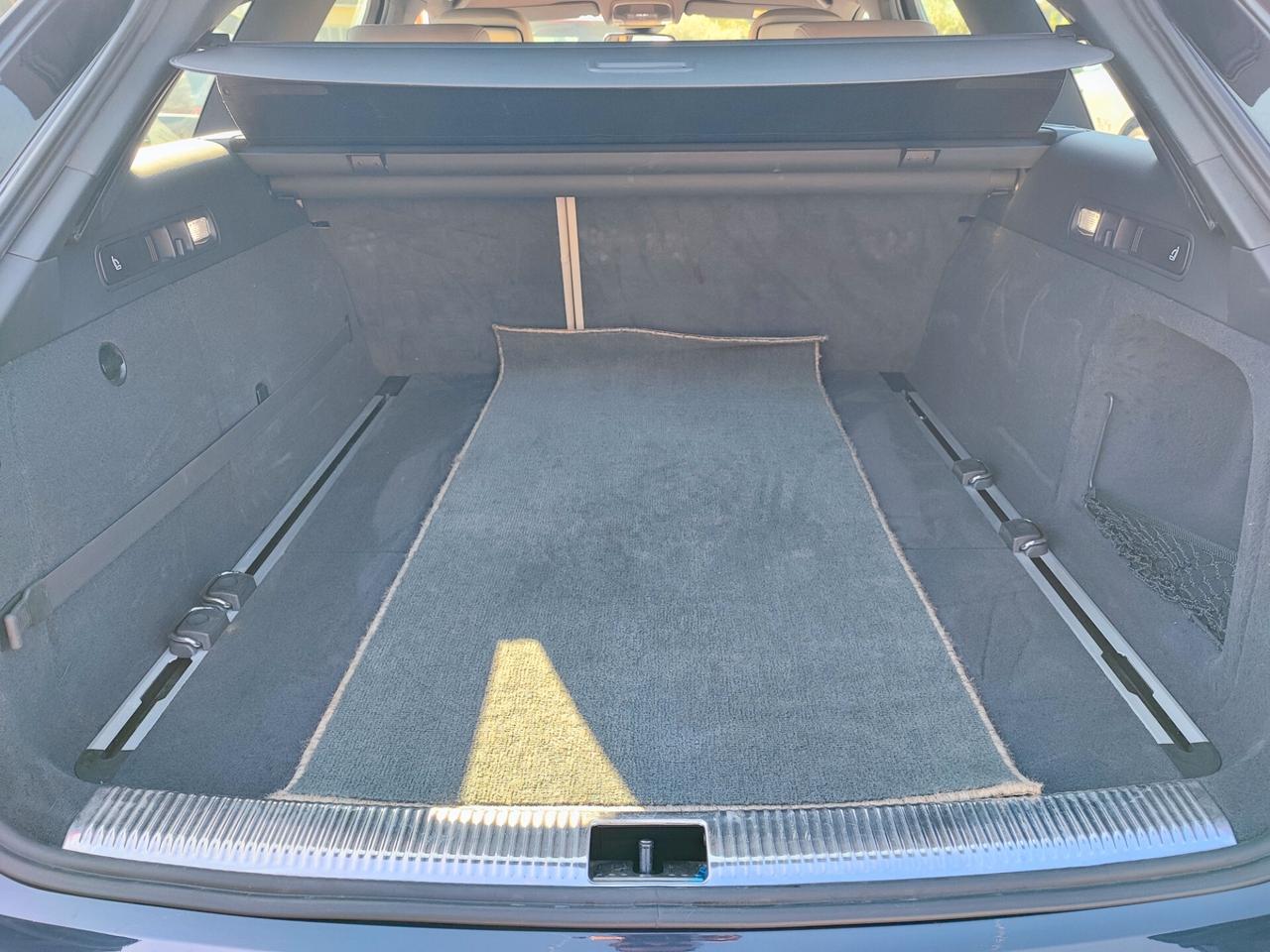 Audi A6 Avant 3.0 TDI quattro S tronic Business Plus