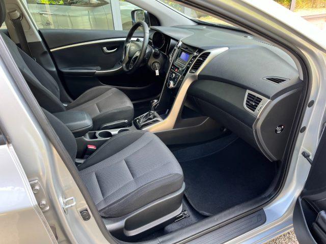 HYUNDAI i30 1.6 CRDi 5p. Comfort A/T
