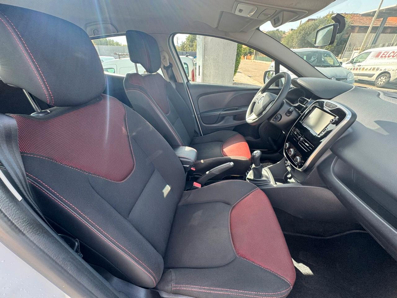 RENAULT CLIO SUPER PROMO