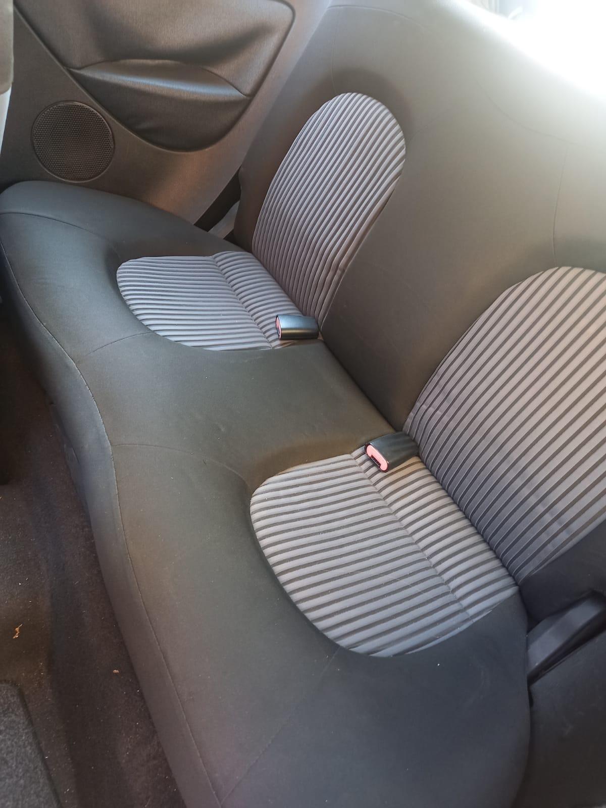 Lancia Ypsilon 1.3 MJT 75 CV Platino