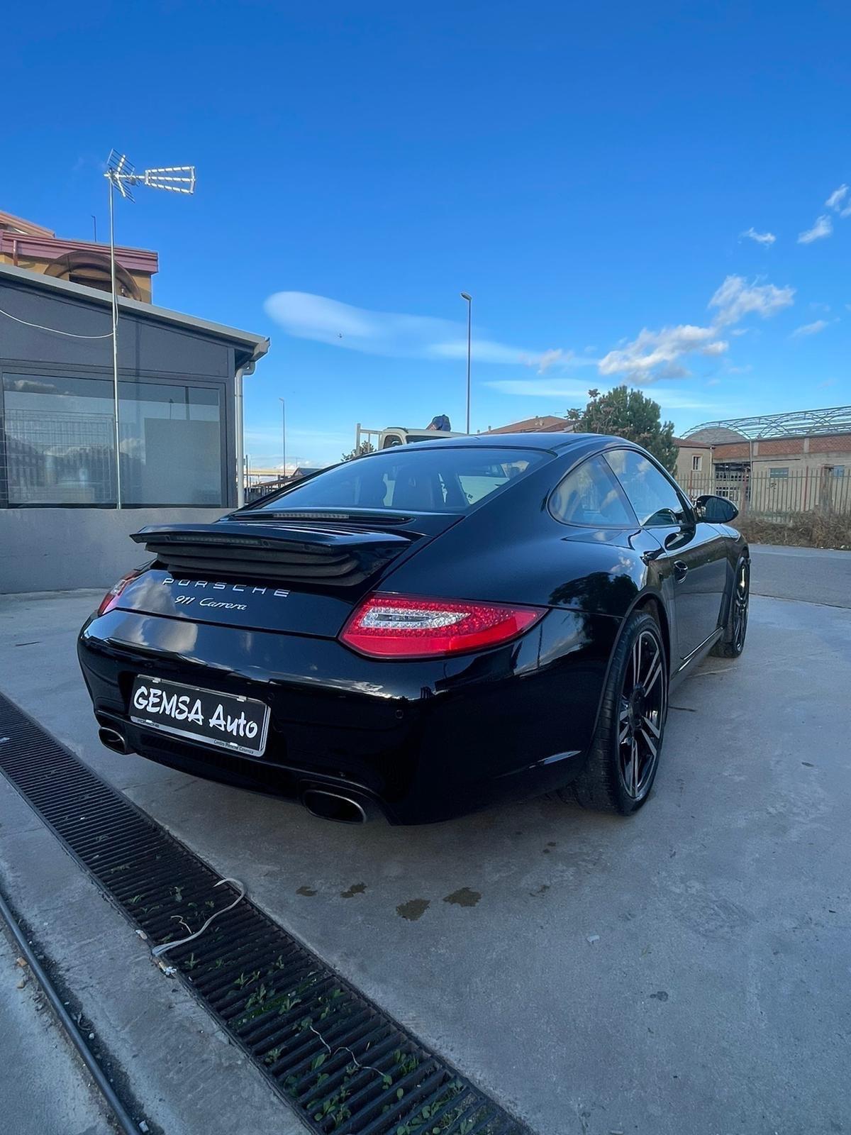 Porsche 911 Carrera Coupé