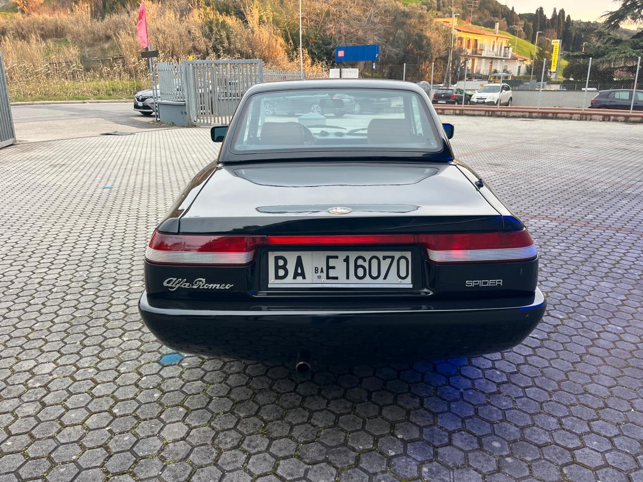 Alfa Romeo Spider 1.6