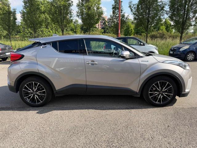 TOYOTA C-HR 1.8 Hybrid E-CVT