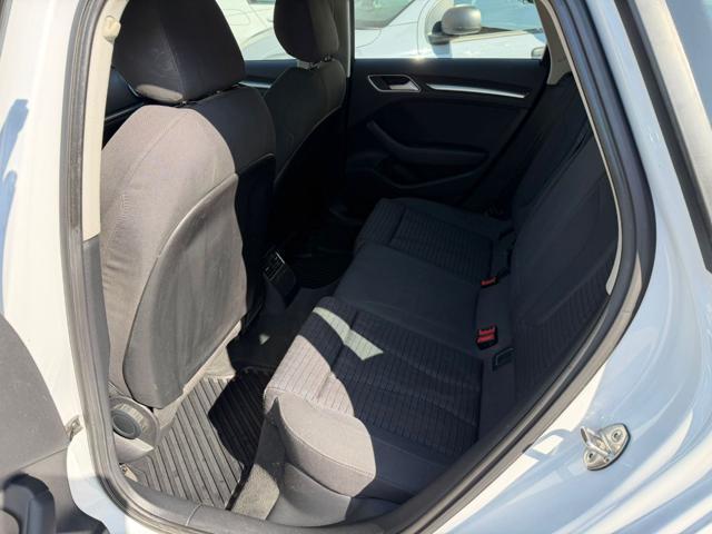 AUDI A3 1.6 TDI AUTOMATICA S TRONIC