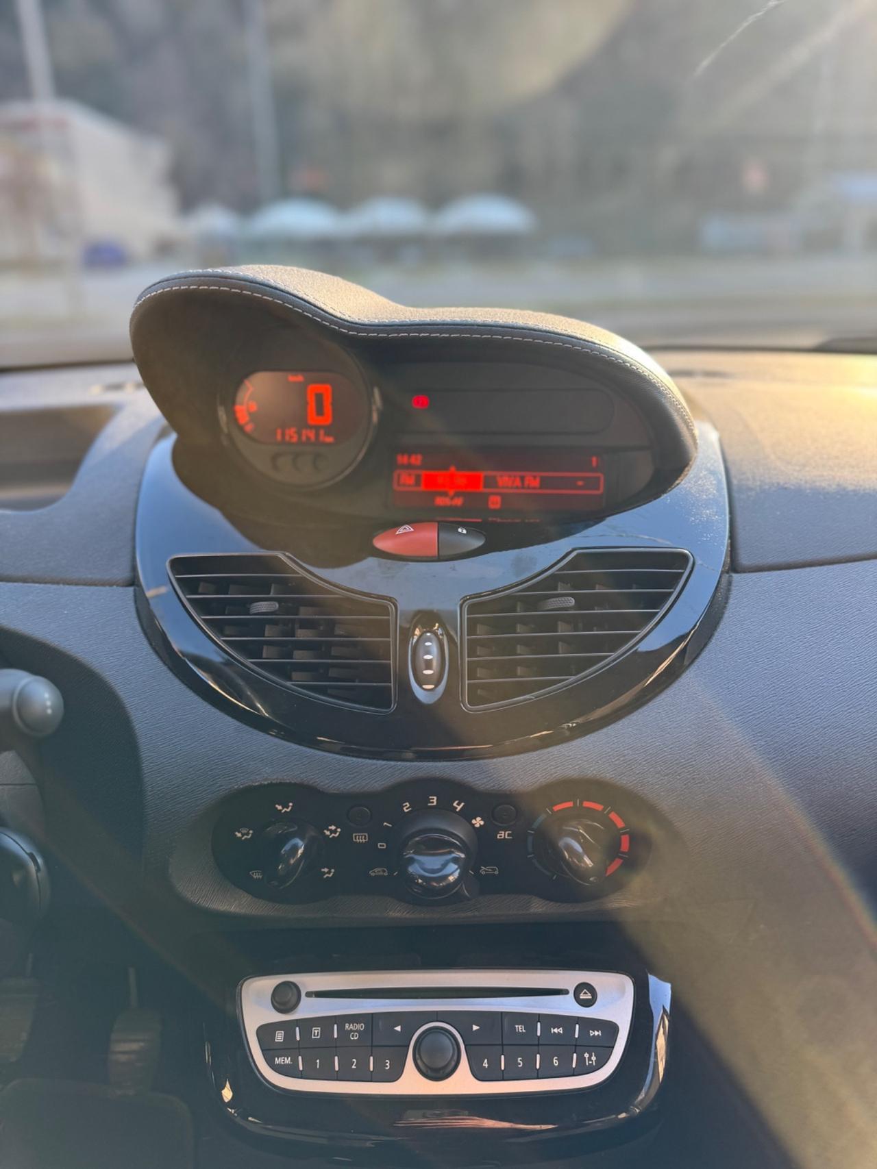 Renault Twingo 1.2 16V Live