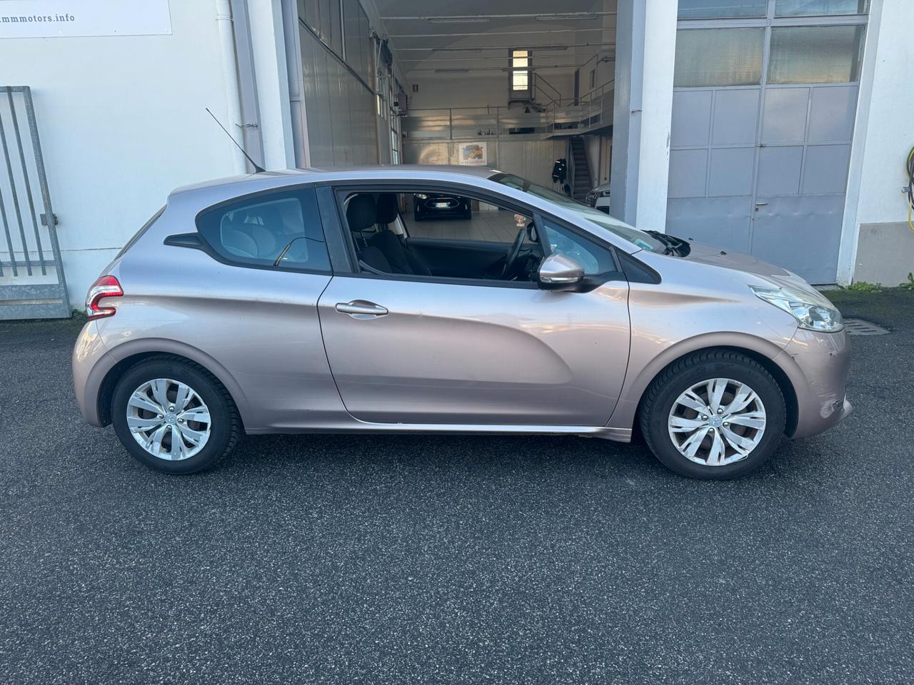 PEUGEOT 208 1.2 12V VTi 82CV 3p. Active UNICO PROPRIETARIO