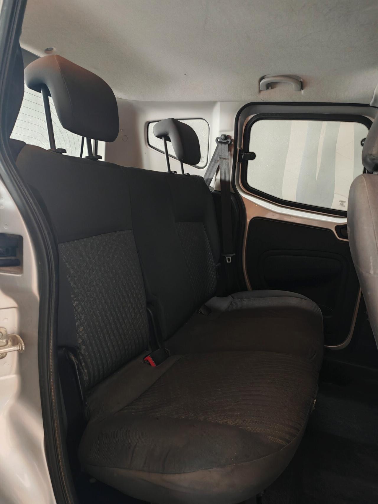 Peugeot Bipper Tepee 1.3 HDi 75 FAP Family