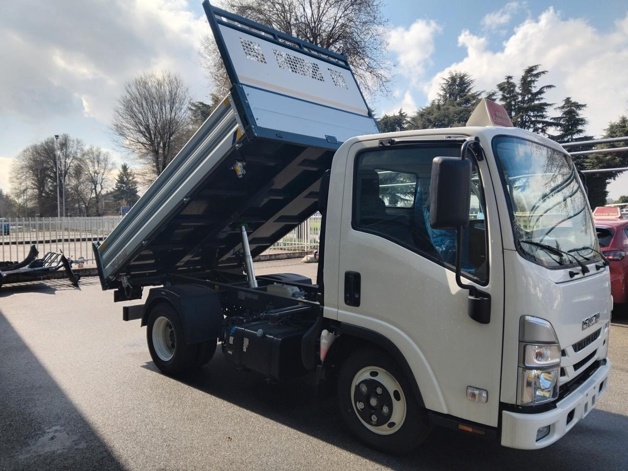 Isuzu m21 tt ribaltabile trilaterale