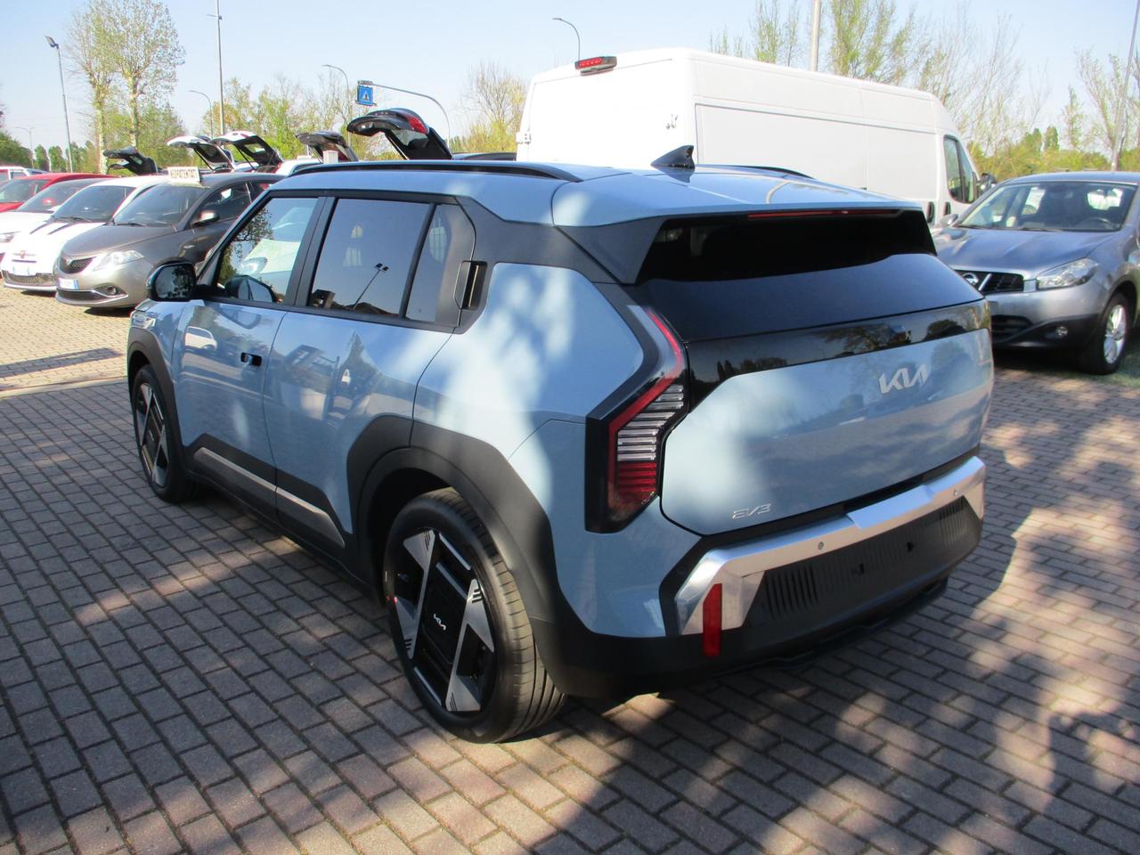 Kia EV3 81,4 kWh Earth - PRONTA CONSEGNA