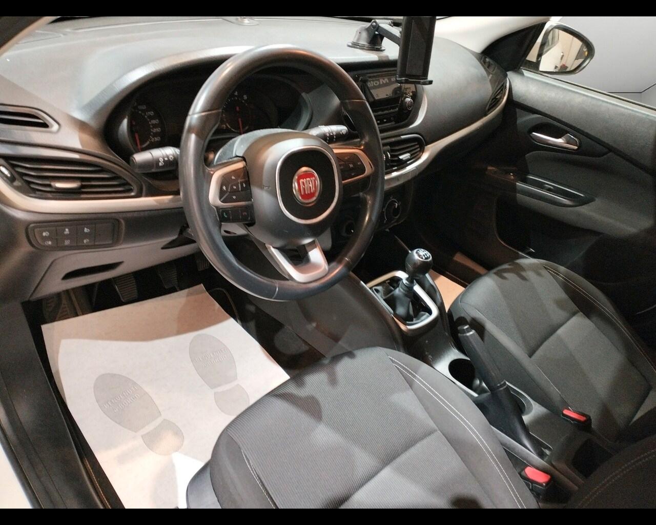 FIAT Tipo (2015-->) Tipo 1.4 5 porte Easy