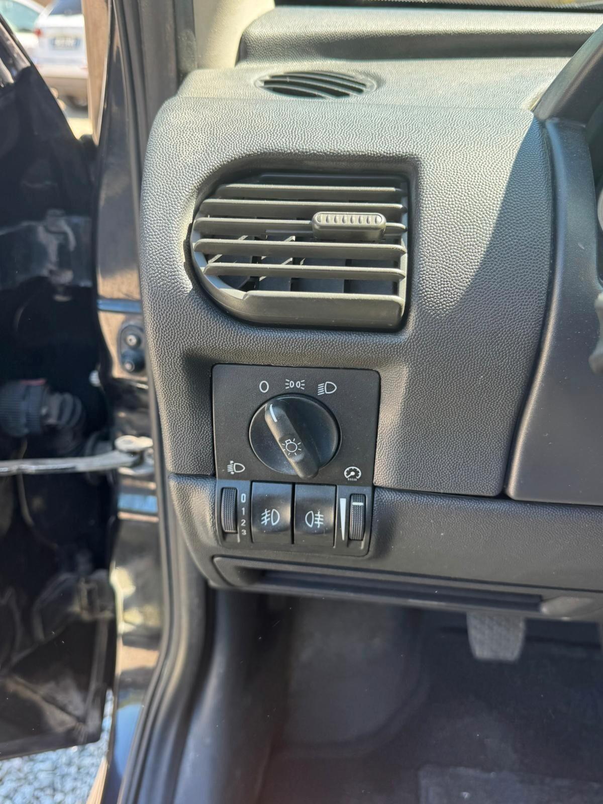 Opel Corsa 1.3 16V CDTI cat 3 porte Enjoy