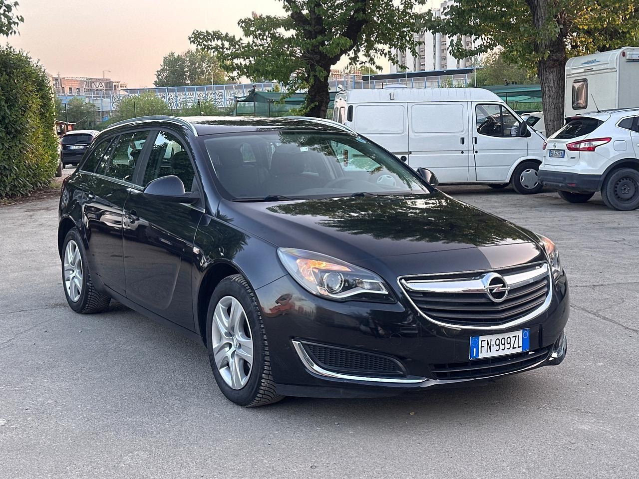 Opel Insignia 1.6 CDTI 136CV Sports Tourer automatico Cosmo