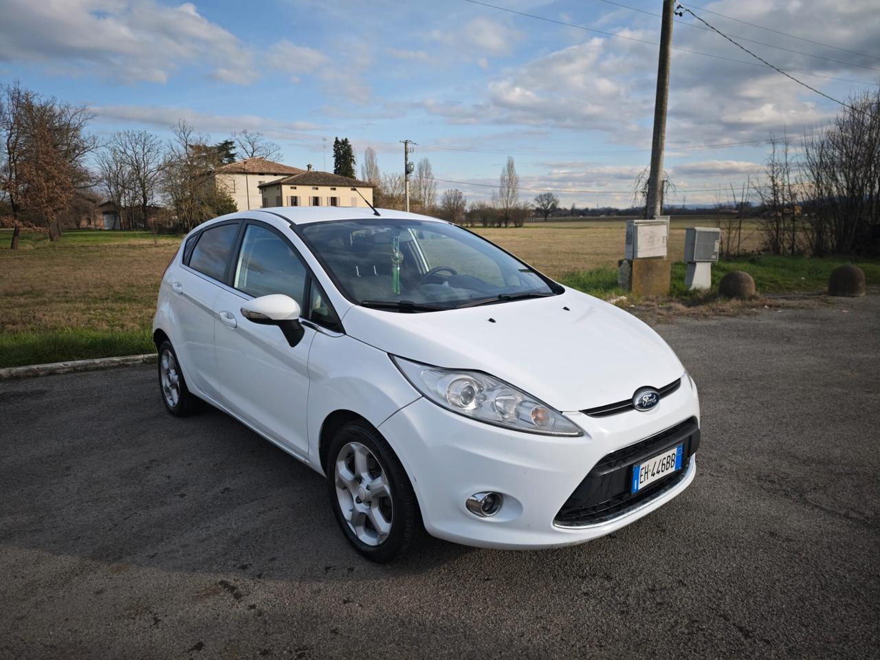Ford Fiesta 1.4 5 porte Bz.- GPL Titanium