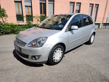 Ford Fiesta 1.2 Benz 5 porte lavori certificati